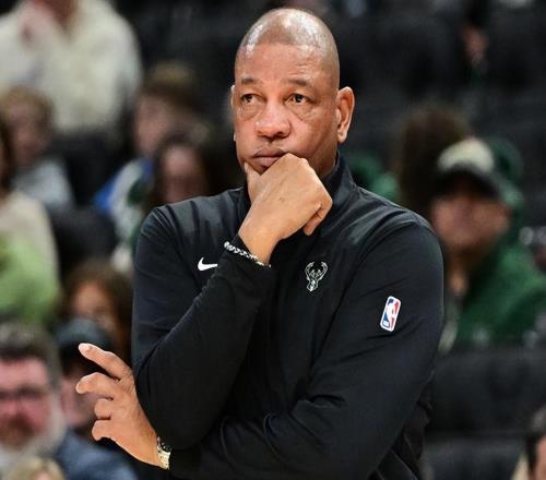 NBA今日里程碑!库里超越加内特,老里超越乔治卡尔,2人创新高