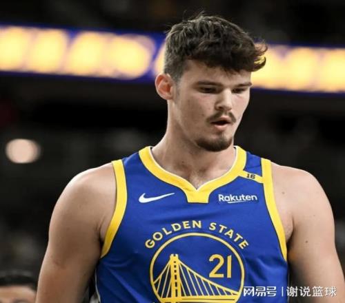 勇士拒绝连败守住前八，内线双塔齐低迷，三替补及时救场