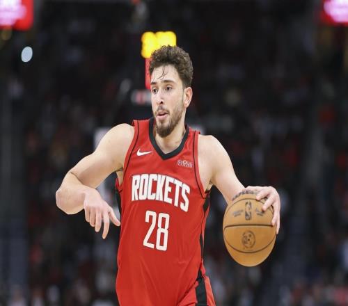 老将代替全明星，火箭新首发太强劲！2数据顶尖，乌度卡左右为难