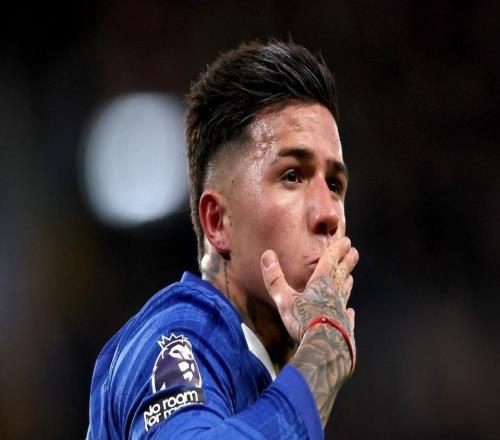 恩佐百场里程碑建功，切尔西22伯恩茅斯三轮不胜，曼城笑纳大礼