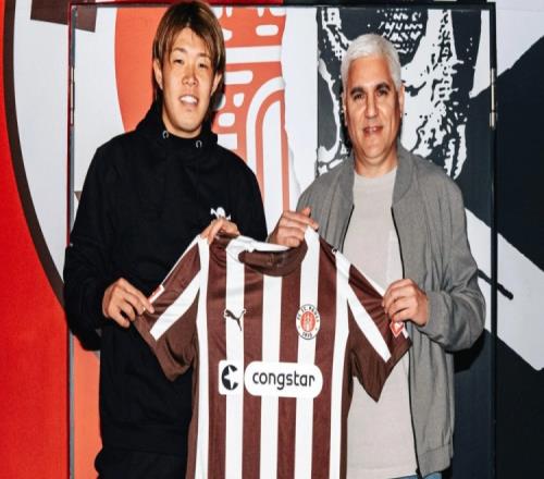 圣保利正式引进福冈黄蜂26岁日本中卫安藤智哉_德甲直播