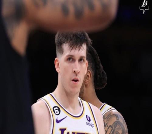 美记建议湖人放弃本季！湖媒盼出里皇一搏：模拟4换3克莱+加福德