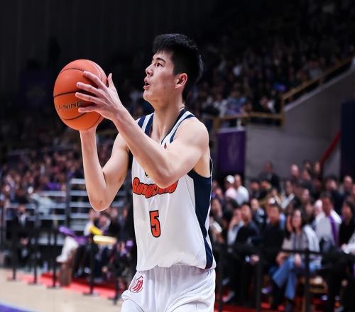 魔鬼4连客3胜1负!张皓嘉和3位小将收获满满,胡队长却快累爆缸了