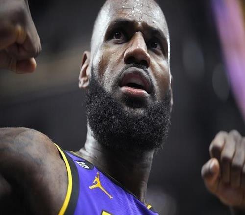 总助攻数升至历史第二,詹姆斯:我不希望自己有任何短板