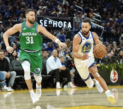 5胜7负!库里圣诞大战表现如何三分命中率不足三成!