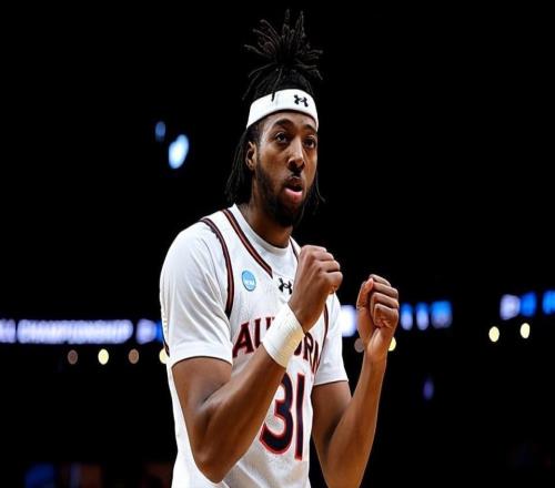 面对快船二队打出攻守兼备的表现，篮网锋线新援的能力相当全面