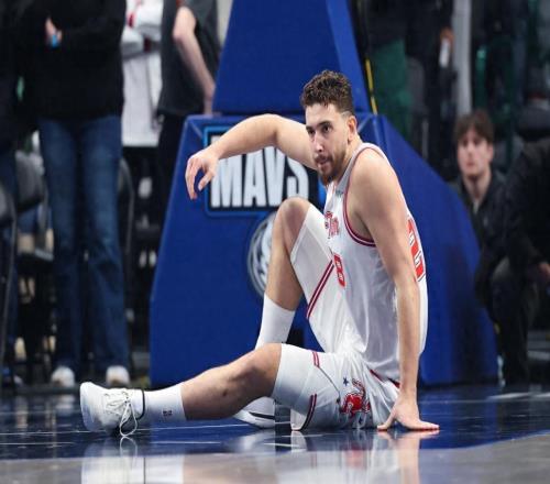 太揪心！火箭核心64秒惨烈伤退，乌度卡官宣缺席1014天