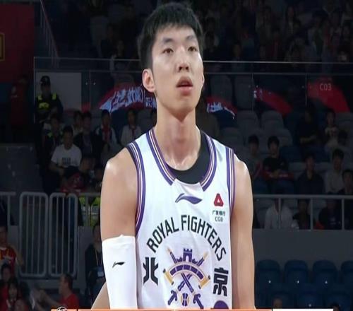 数据看着不错，却经常伤害球队的4位CBA球员