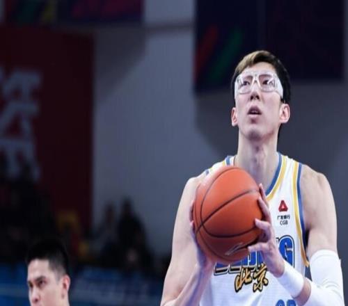 CBA一夜三大惊魂之战！北京拒绝被爆冷：新疆险造21分大逆转！