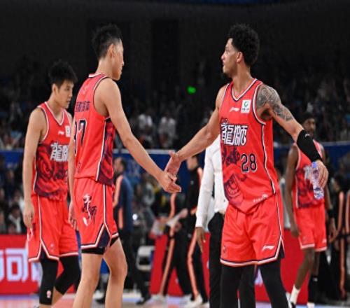 盖帽第1，洋帅质问CBA“他为何不是最佳防守队员”，无意打脸杜锋