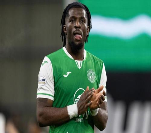 超苏黑又硬有一大硬伤！泰山最怕打身后两中卫离队外租众将回归