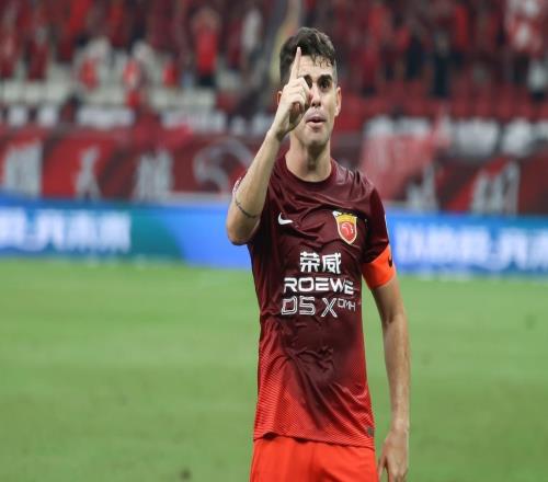 钱没挣到人差点没了！奥斯卡遭欠薪900万，巴甲还不如中超