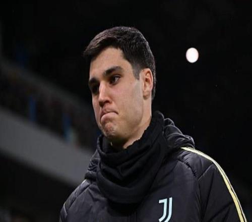 罗体：尤文管理层认为外租是阿季奇的最优解，但球员不想离队