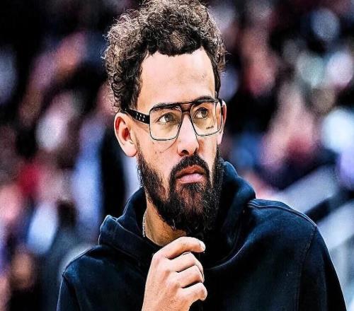 太便宜了！奇才2换1得特雷杨，老鹰一个首轮没拿到，火箭也没抬价