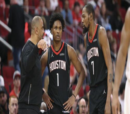 火箭对阵公牛前瞻两支篮板极端的球队相遇火箭将遭遇极大的考验