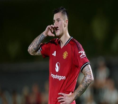 维尔贝克弑杀旧主，布莱顿21破不胜魔咒，曼联造百年耻辱纪录