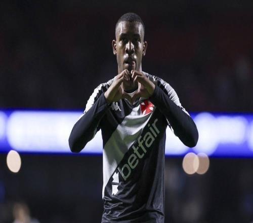 记者：伯恩茅斯还没有报价拉扬，他可能是塞门约的长期接班人