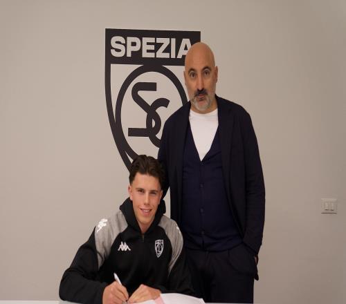 官方：罗马19岁中场罗马诺租借加盟意乙斯佩齐亚