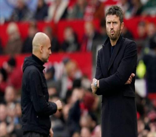 DNA！卡里克回归首秀即天秀，瓜迪奥拉自食苦果，曼联坐四望三