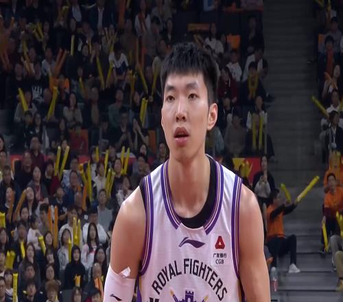 CBA巨星！完胜胡明轩、徐杰球迷：挽救了张庆鹏