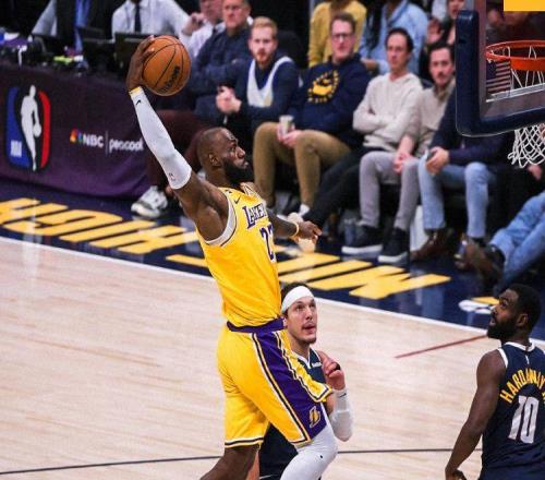 逆转掘金取2连胜！湖人1日内4喜临门啊，詹姆斯解锁低配版乐福