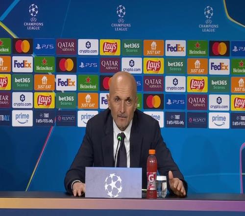 斯帕莱蒂:和球迷争执只要有人传球失误他就喊让我换人