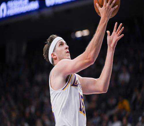 阿里纳斯冷眼看湖人若用里夫斯当筹码球队或面临10年停滞_NBA直播