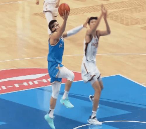 残阵北京送浙江3连败杰曼23+5陈盈骏18分