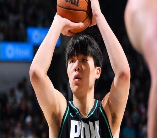 杨瀚森第20场DNP!开拓者大胜热火4连胜阿夫迪亚伤退热巴32+10