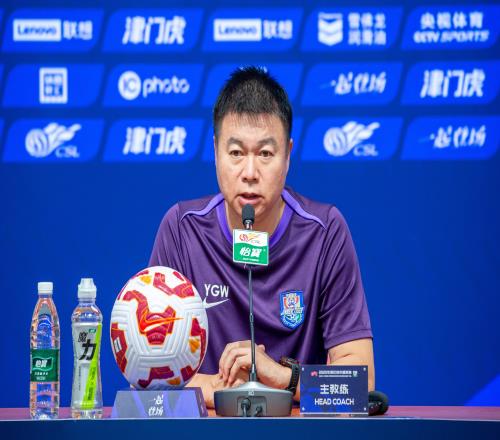 记者报道：于根伟对引援信息外泄表示担忧，认为这可能导致津门虎在竞争中处于不利地位_中超直播