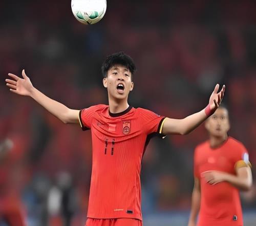 意外!王钰栋还没在浙江队新帅麾下踢一场比赛,就让后者赞不绝口