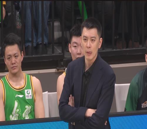 辽宁队官宣：杨鸣返回沈阳，身体不适辞职助教代理主教练之职