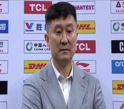 又靠外援赢一场！3强援砍56分，本土球员33分，广东5连胜升至第1