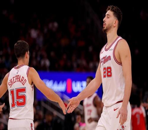 不签后卫,只要中锋!火箭队引援计划出炉,2套方案引进海王替身