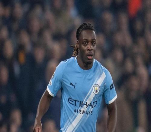 欧冠伤退,多库社媒:祈祷能够早日康复