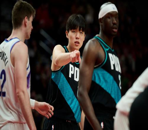 拓媒：里斯缺阵球队需寻找对策保中锋位置深度或将更加信赖杨瀚森_NBA直播