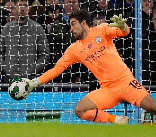 周六谈妥!曼城替补门将无限接近加盟森林曾神扑造英超四连冠