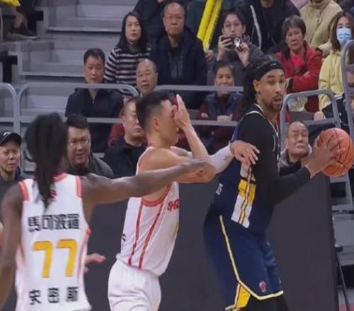 杀疯了!26投砸出43分!中国男篮第一得分后卫