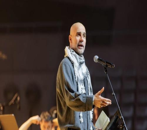 瓜帅回到巴塞罗那出席慈善活动,因此缺席对热刺的赛前发布会