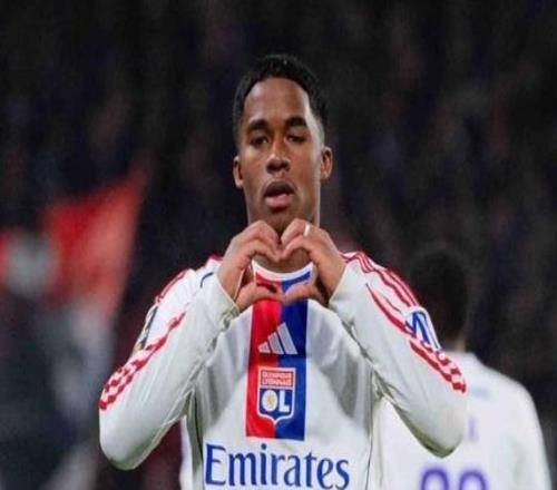 每体:两场法甲3球1助攻,恩德里克已当选法甲1月最佳球员