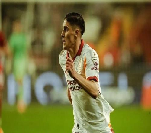 记者:若桑德兰阻挠海特勒伊达离队,利物浦可能求购绍洛伊