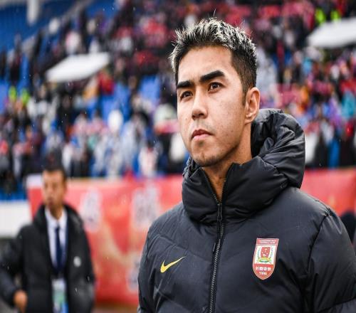 长春亚泰6比0成都蓉城!重返中超稳了上演一天两胜,打出统治力