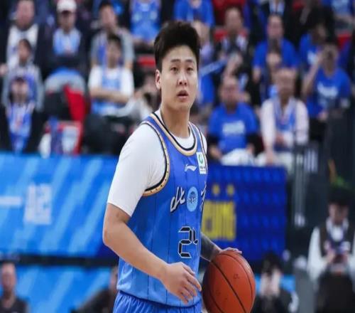 赵睿就争议发言致歉:作为职业球员不应将情绪发泄在球迷身上