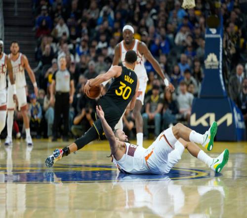 场均27分5助,等来最残酷结局!不如赛季报销,本赛季希望不大了