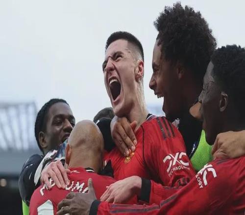 三连胜唤醒红魔!卡里克光速纠错,阿莫林带队14个月纯属折磨