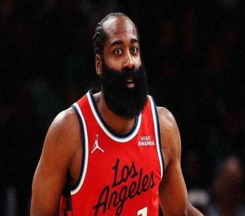 记者:哈登的交易目前还没有定论,又一位全明星后卫进入市场