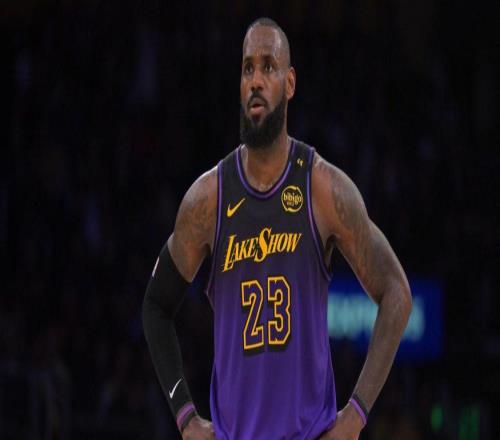 第三次重返骑士詹姆斯放出明确信号，联手哈登米切尔冲冠后退役