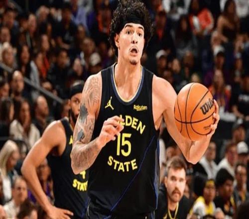 勇士最后时刻四个人效果拉满！攻守兼备主导逆转，科尔该重用！