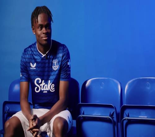 泰里克乔治：很兴奋能为埃弗顿效力，希望能为球队拿欧战资格