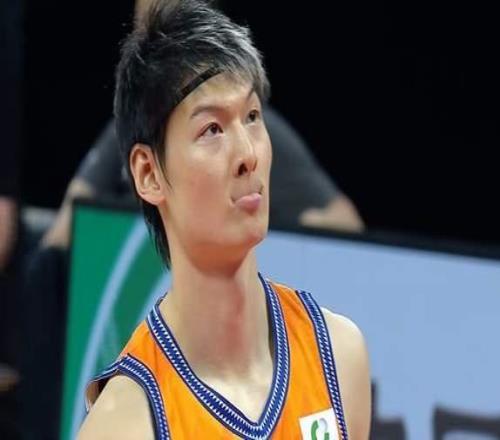 遭央视无视！今晚8点，广东再斗上海，杜锋复仇战，11冠王恐遭3杀